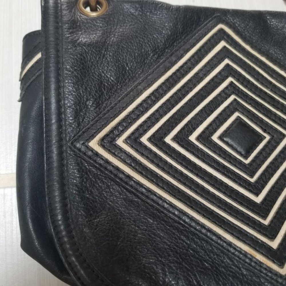 House of Harlow 1960 Boho Black Cream Leather Crossbody Bag - Picture 3 of 11